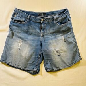 Cato Woman Weathered Jean Shorts Button Zipper Five Pocket 22W